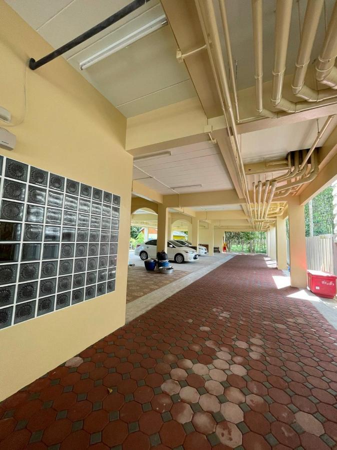 Ban Mai บ้านบัว เมืองใหม่ Baanbua Muangmai מראה חיצוני תמונה